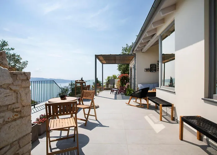 Caragol Point Boutique Homes *