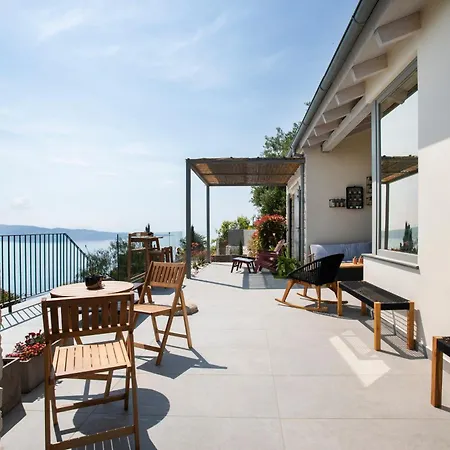 Caragol Point Boutique Homes *