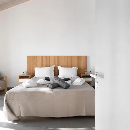 Caragol Point Boutique Homes *